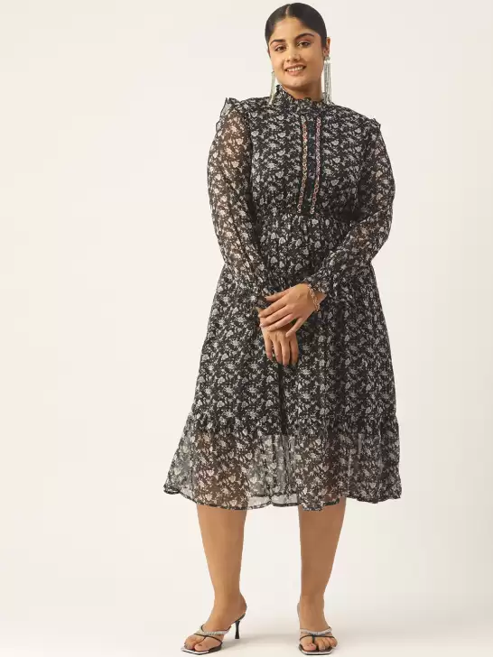 Plus Size Floral Midi Dress - image 6