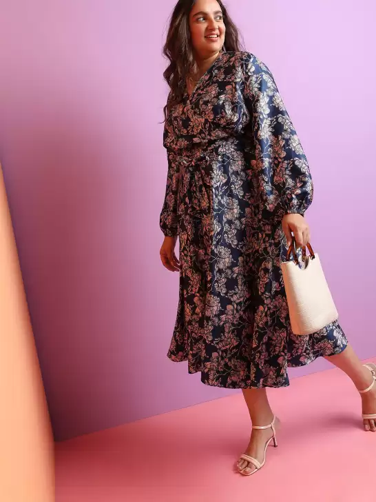 Plus Size Floral Midi Dress - image 6