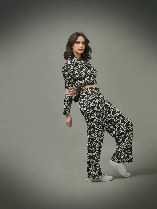 Women Loose Fit Trousers - image 6
