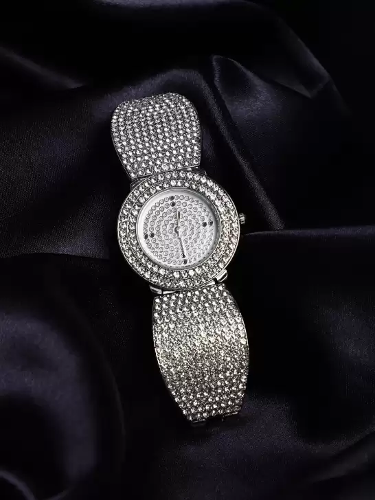 Women Analogue Watch - image 6