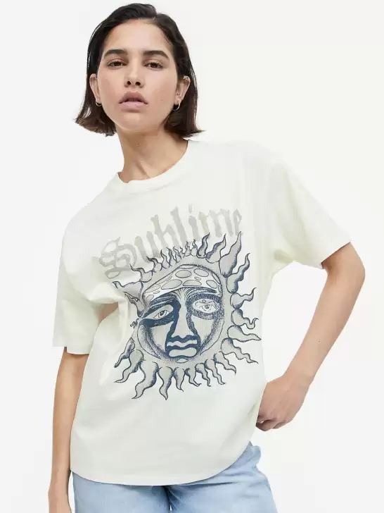 Oversized Printed T-shirt - image 6