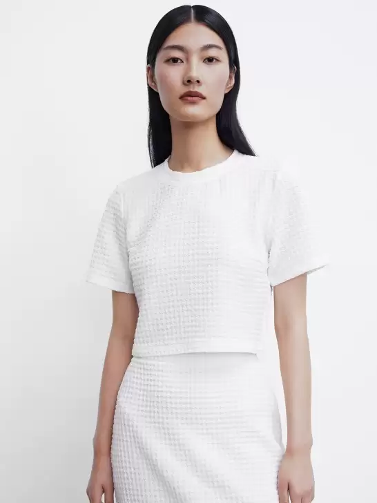 Textured Cropped T-shirt - image 6