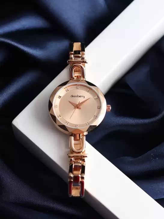 Women Analogue Watch - image 6