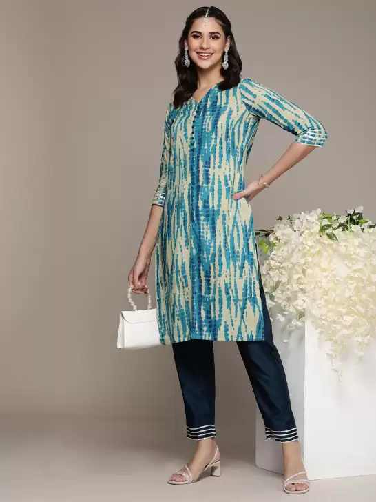 Women Dyed Kurta with Trousers - image 6