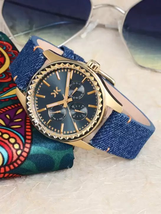 Women Analogue Watch - image 6