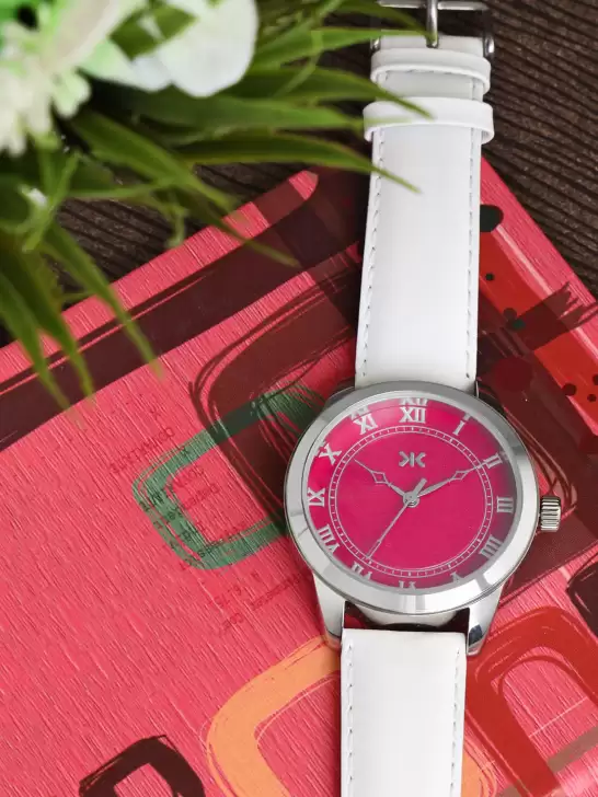 Women Leather Strap Watch - image 6