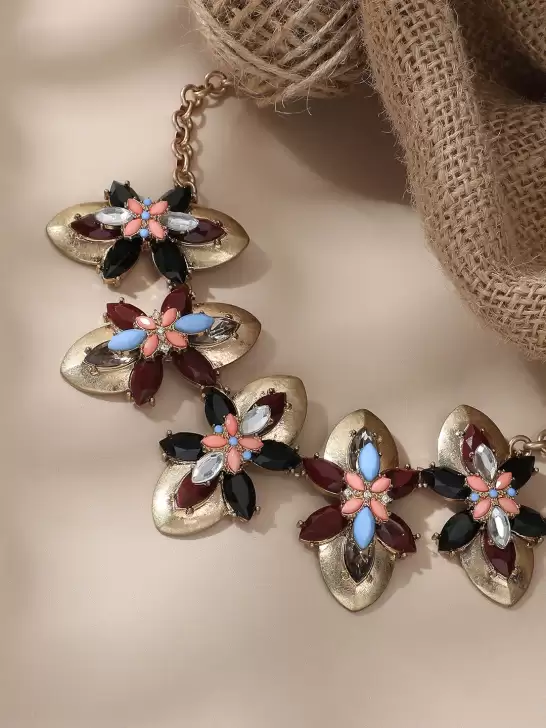 Gold-Plated Statement Necklace - image 6