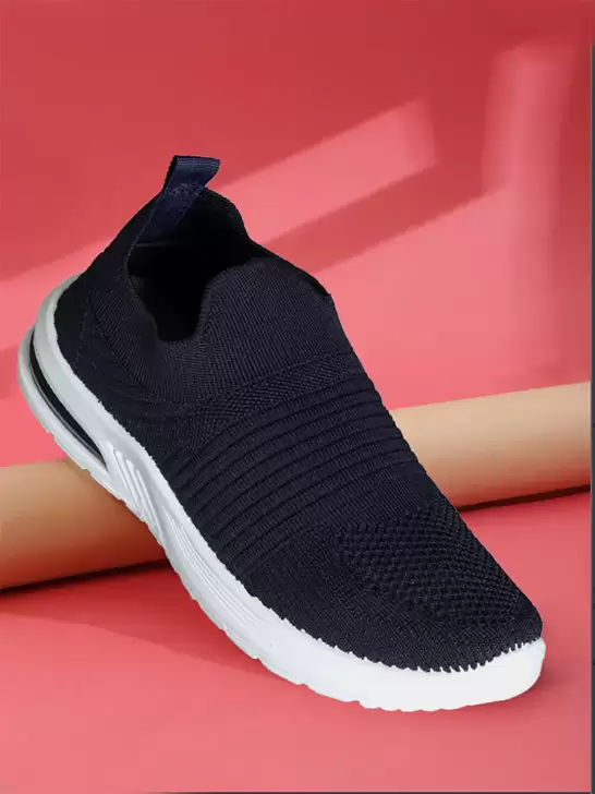 Women Flyknit Sports Shoes - image 6