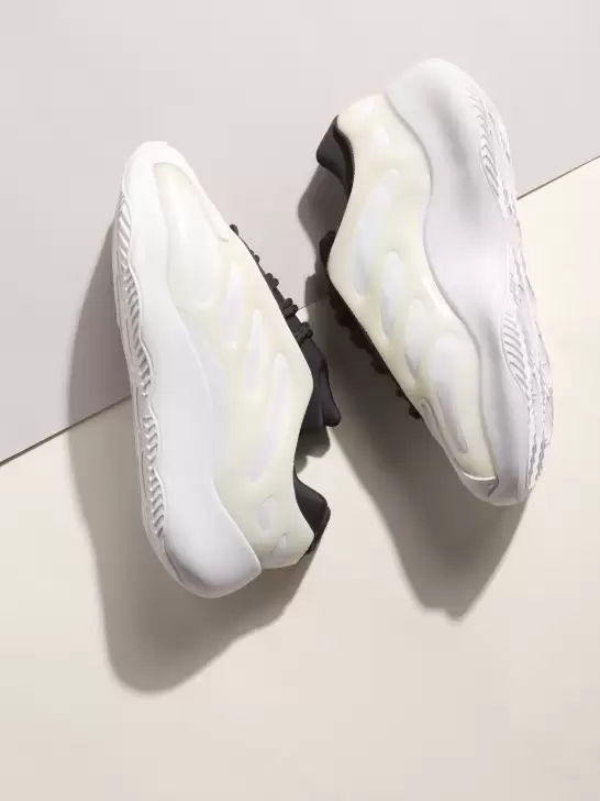 Women Colourblocked  Sneakers - image 6