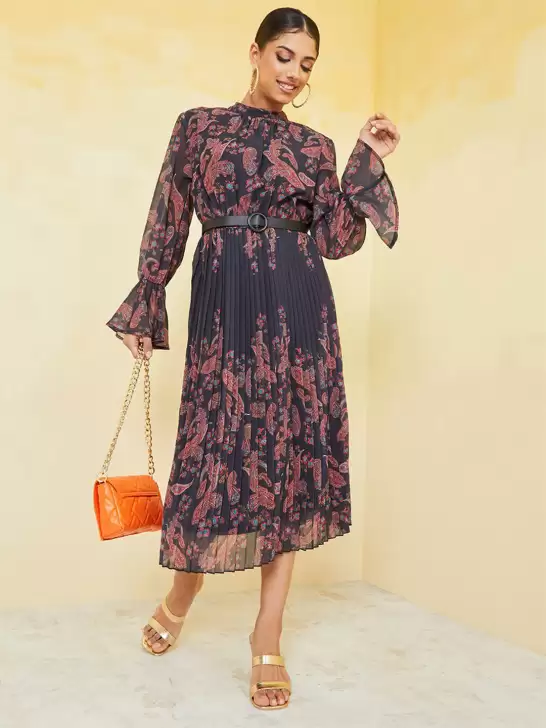 Floral Printed Maxi Dress - image 6