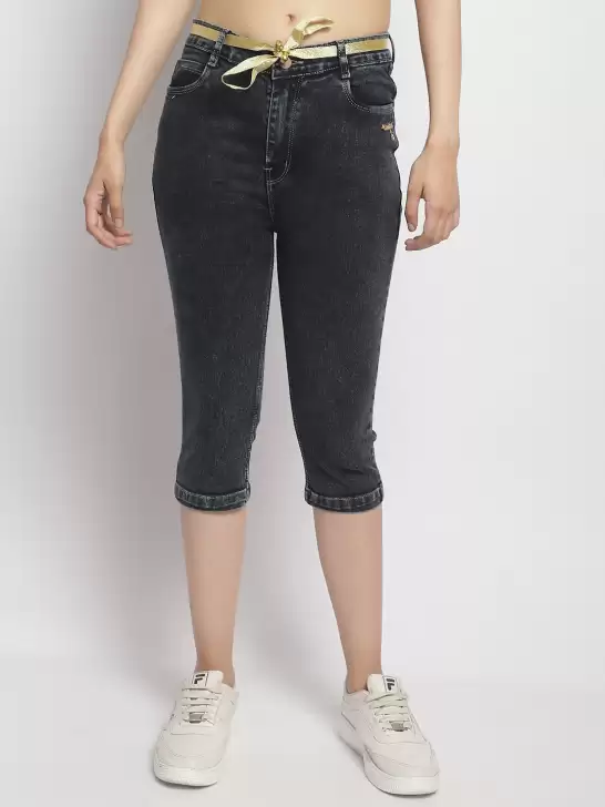 Women Skinny Fit Capris - image 6