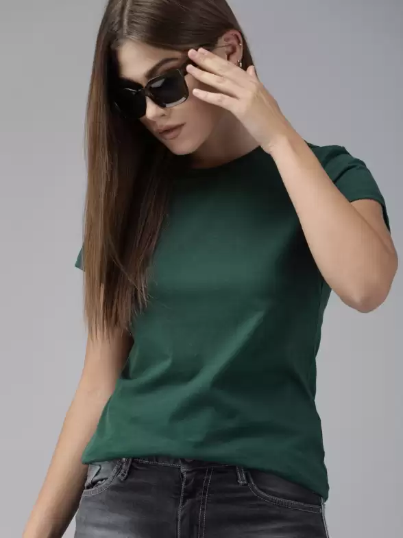 Solid Round Neck T-shirt - image 7