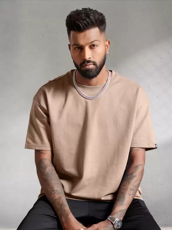 Oversized T-Shirt - image 7