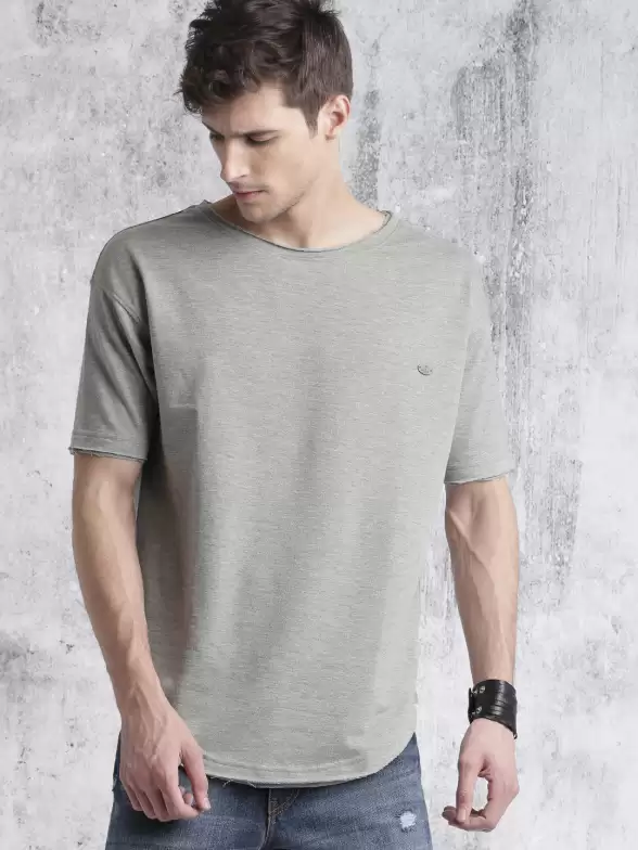 Longline T-shirt with Raw Edge - image 7