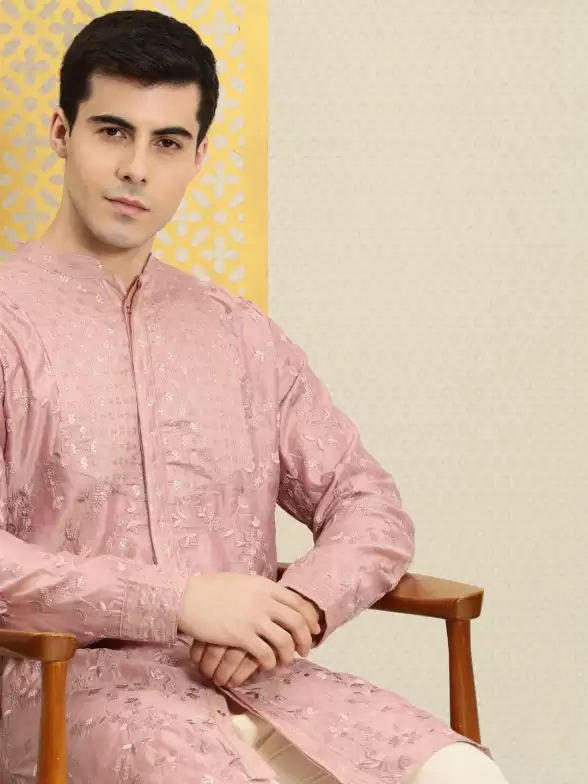 Men Embroidered Kurta - image 7