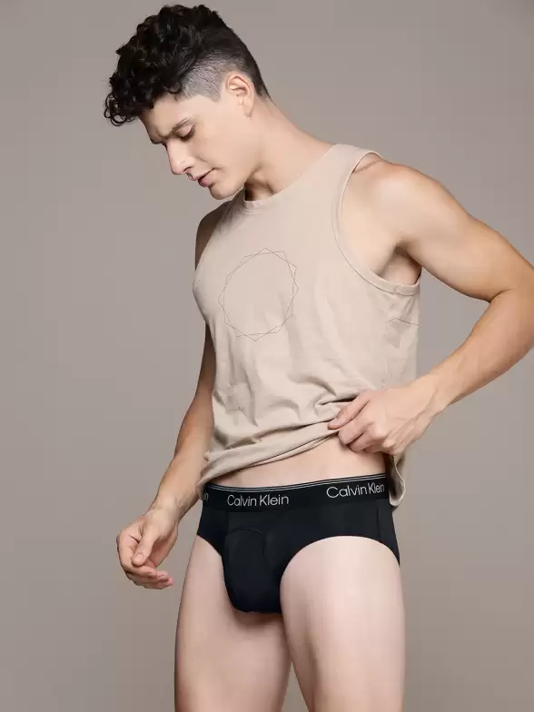 Men Solid Knitted Basic Briefs - image 7