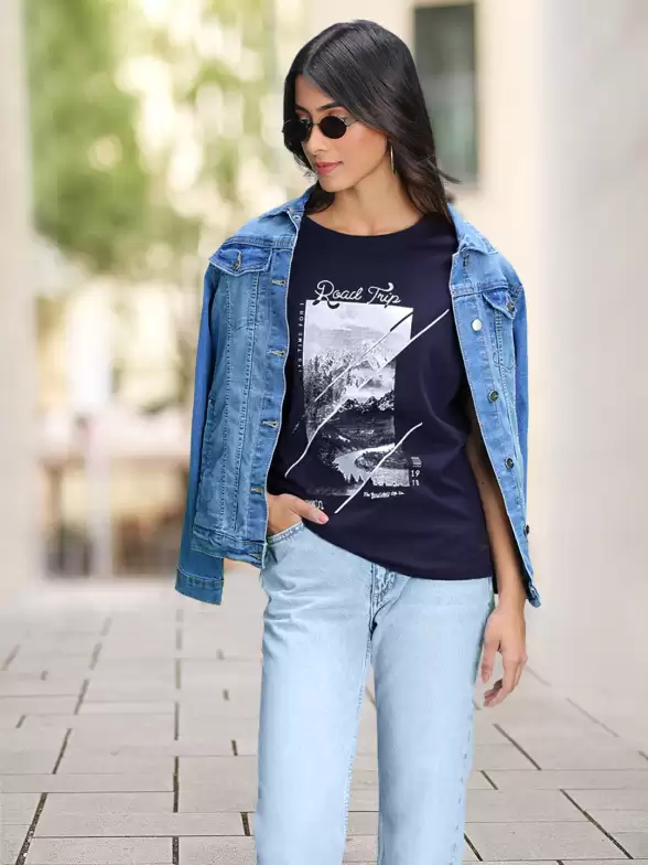 Printed Round Neck T-shirt - image 7