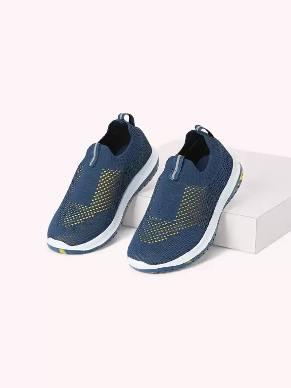 Boys Textile Running Shoes - image 7