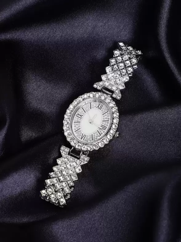 Women Bracelet Style Watch - image 7