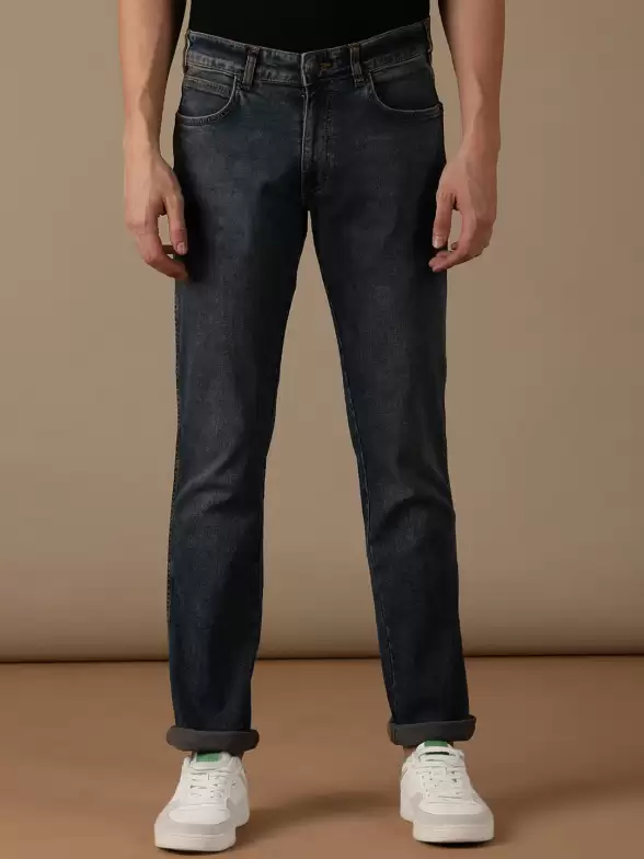 Light Fade Stretchable Jeans - image 7