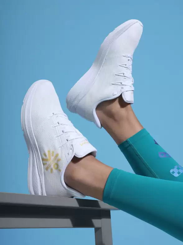 Women Running Sports Shoes - image 7