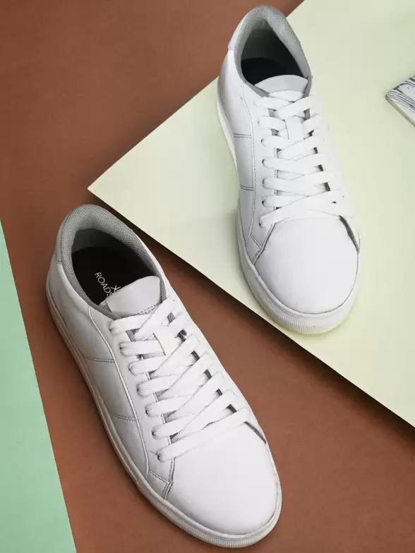 Women Lightweight Sneakers - image 7