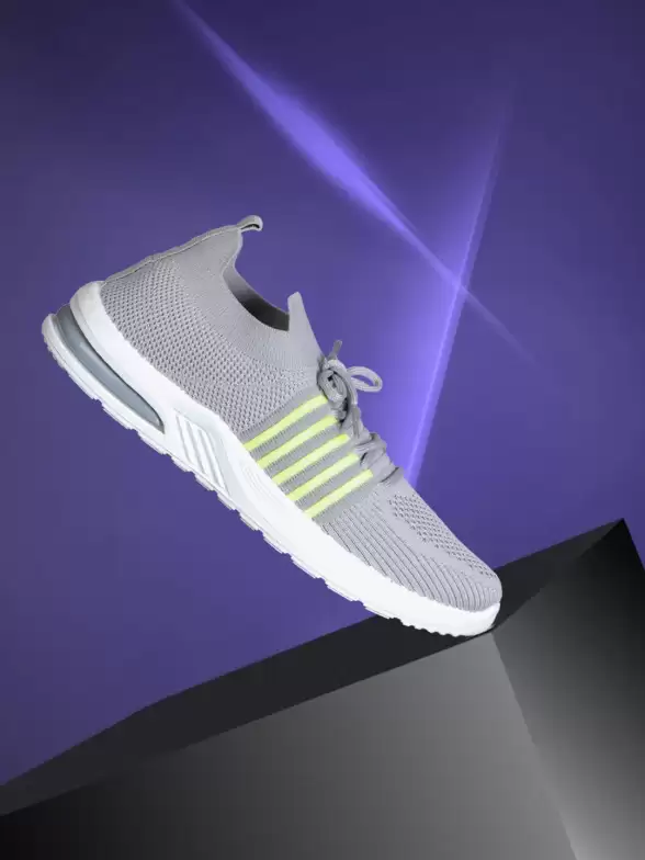 Women Flyknit Sports Shoes - image 7