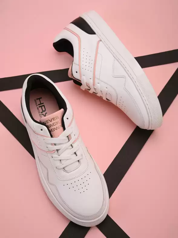 Women Lightweight Sneakers - image 7