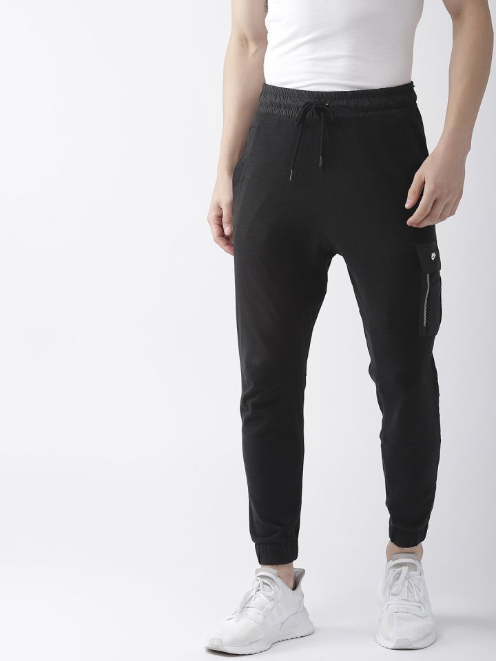 nike joggers me