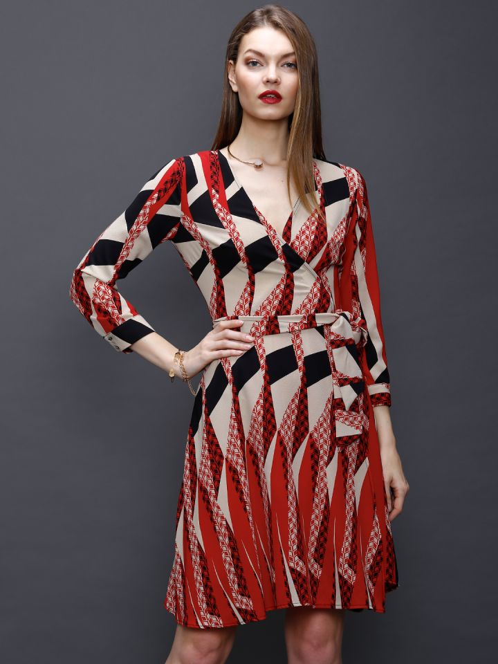 Rinascimento red dress best sale