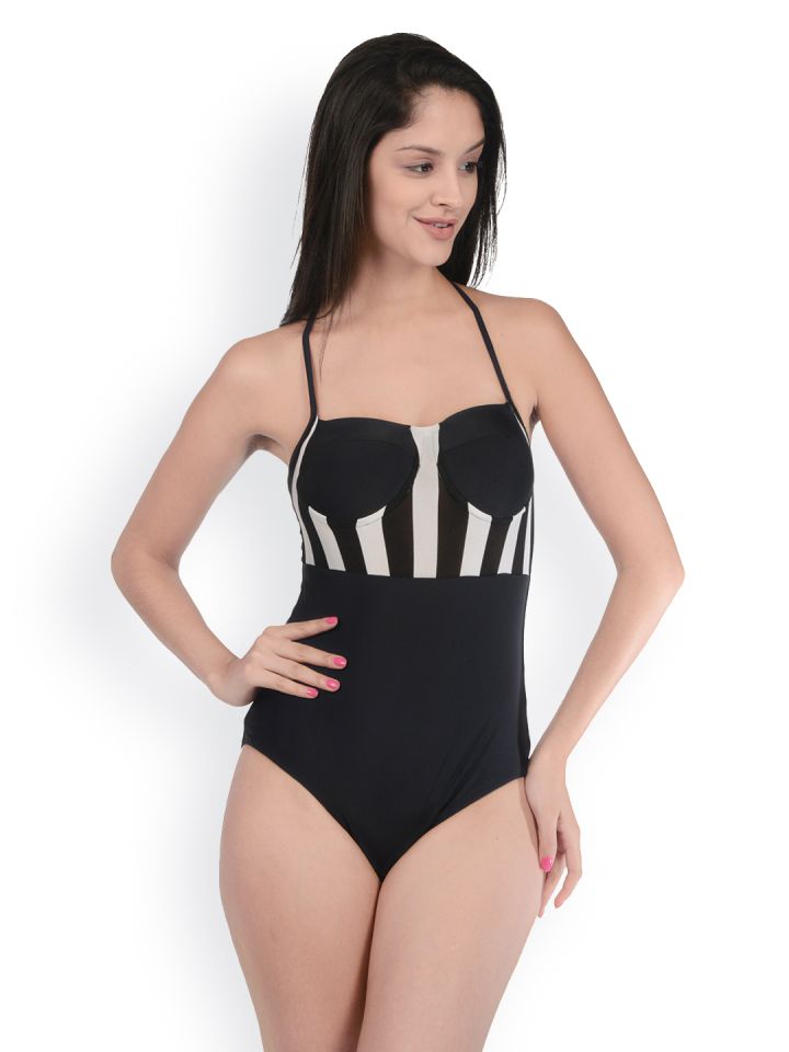 Nidhi munim sales swimwear