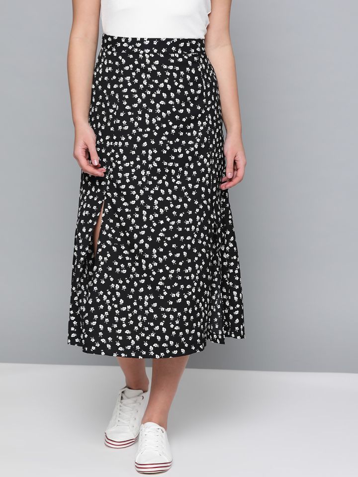Patterned black skirt sales