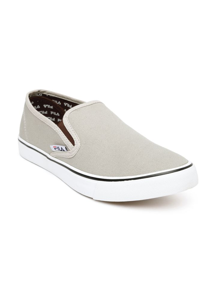 Fila relaxer 2 myntra 2025