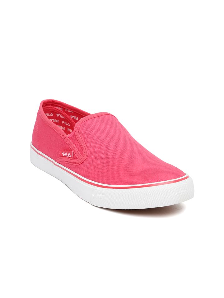 Fila relaxer best sale 2 myntra