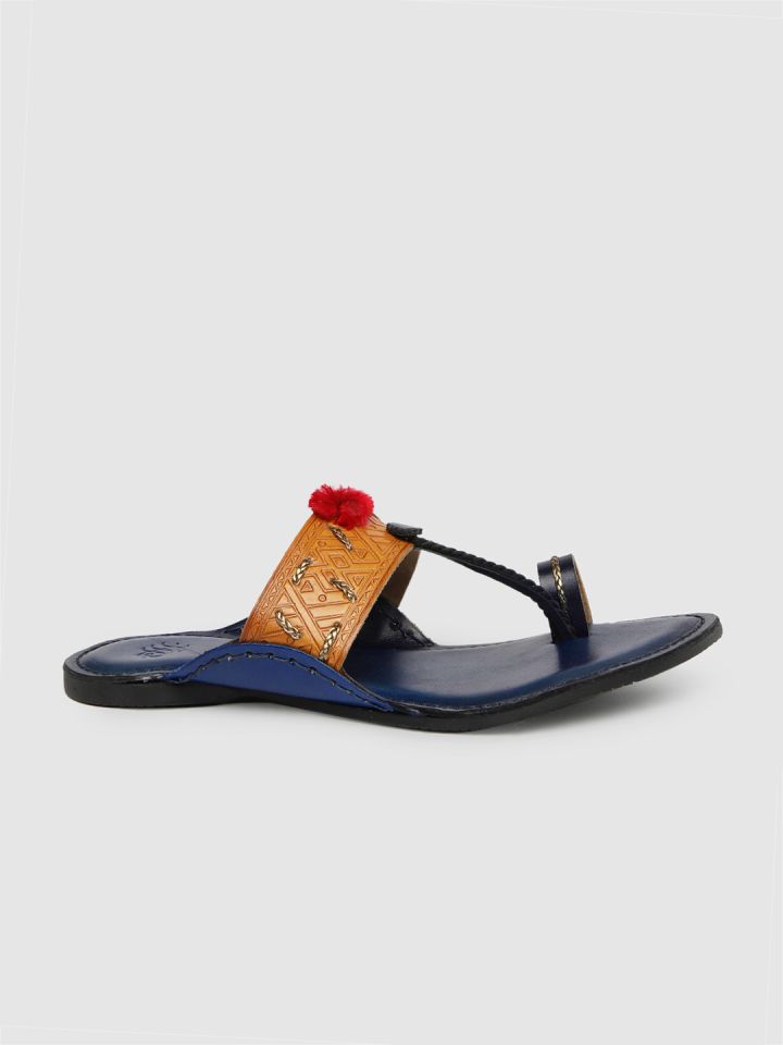 Kolhapuri chappal best sale myntra