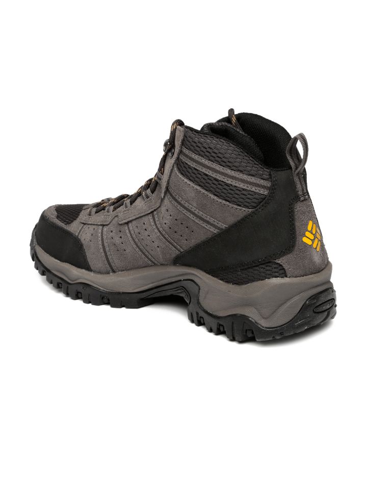 columbia grants pass waterproof men's hiking boots