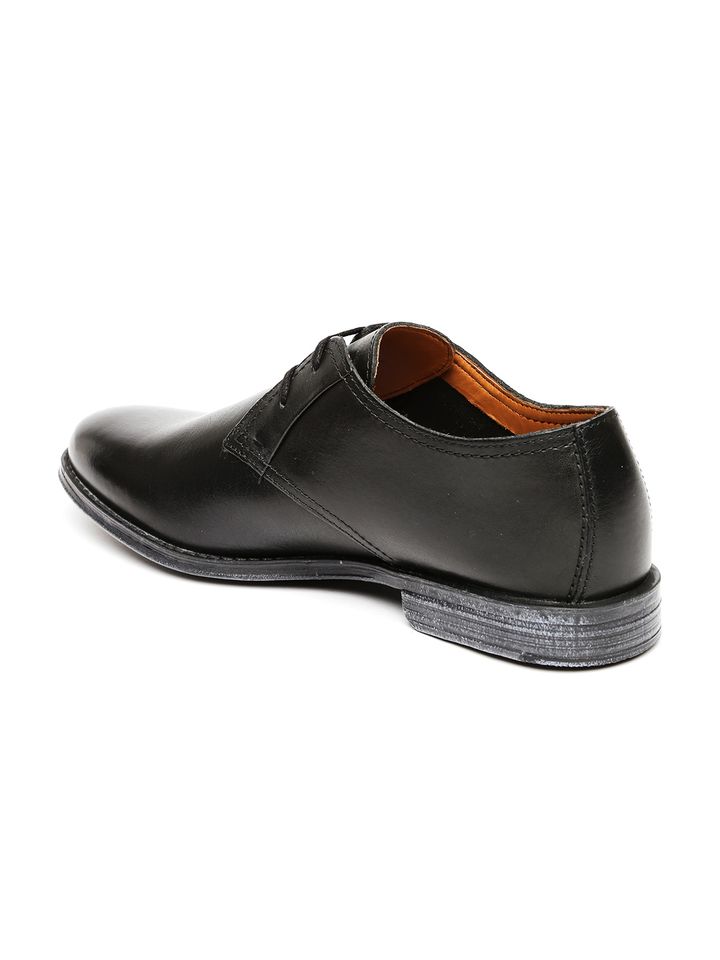 myntra clarks formal shoes