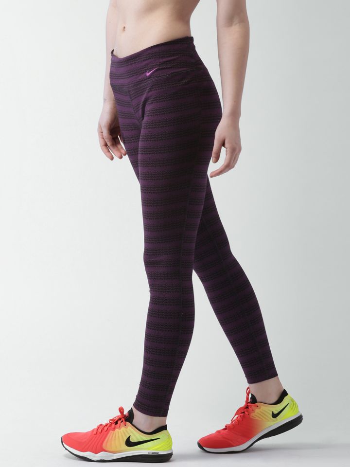 Nike on sale dots tights