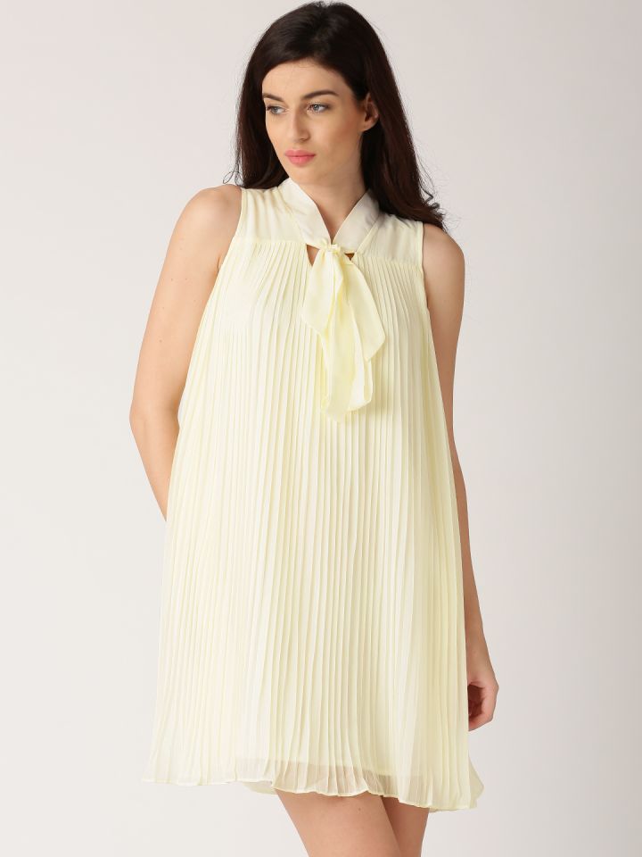DressBerry Cream-Coloured Polyester Trapeze Dress