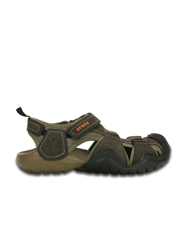 Crocs swiftwater leather fisherman sandals discount