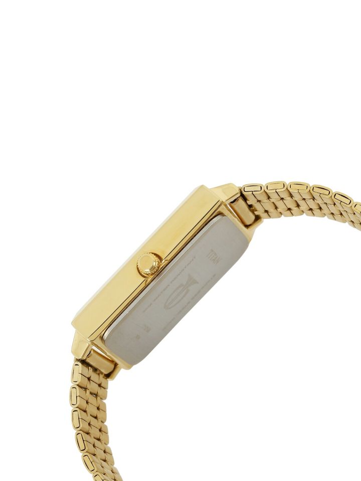 Titan edge 1044 ycc watch hotsell price