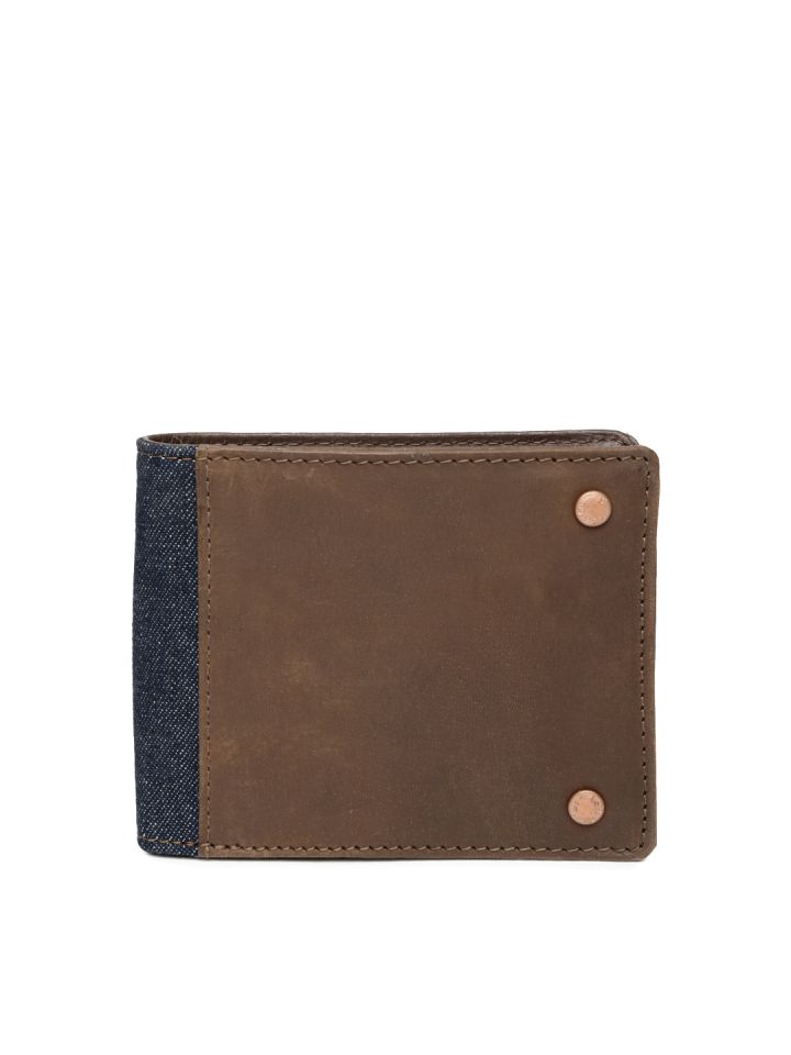 levis wallets myntra