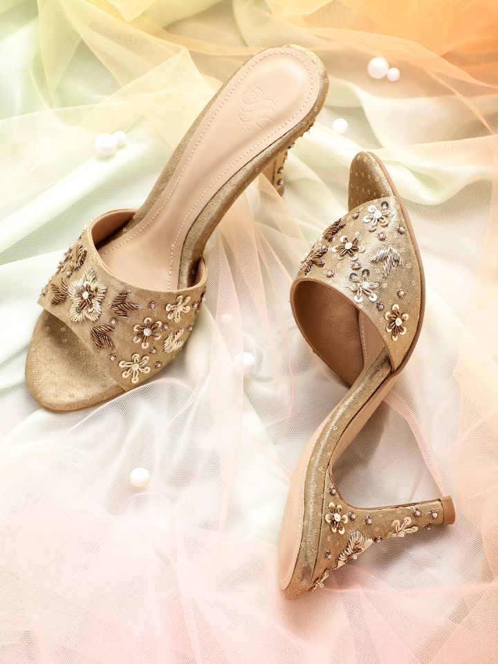 Buy ELLE Fashionable Rose Gold Color Flatform Heel Comfort Embellished  Sandals Online