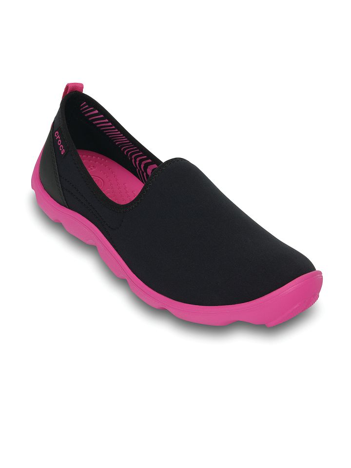 black and pink crocs