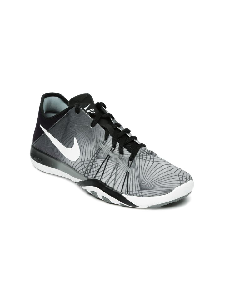 Nike free tr 6 store