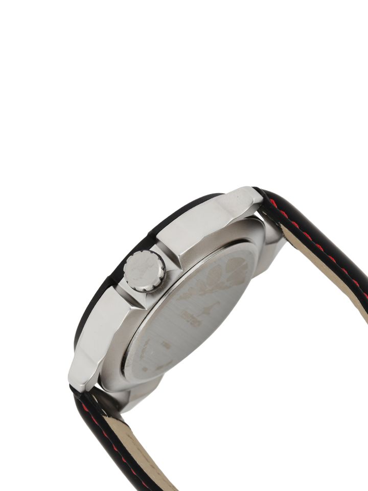 Buy Fastrack Men Red Dial Analogue Watch 3150KL02 Watches for