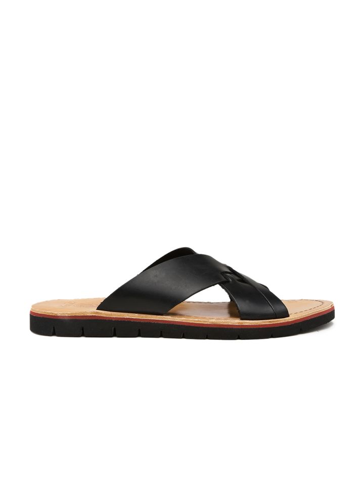 clarks leather flip flops