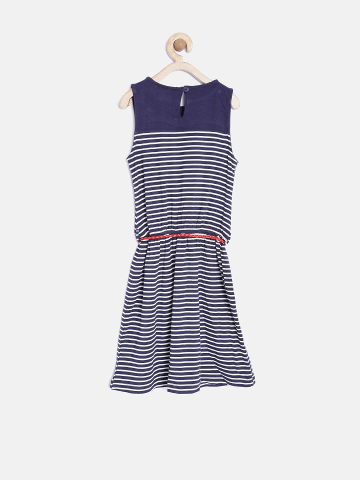 Tiny girl dresses clearance