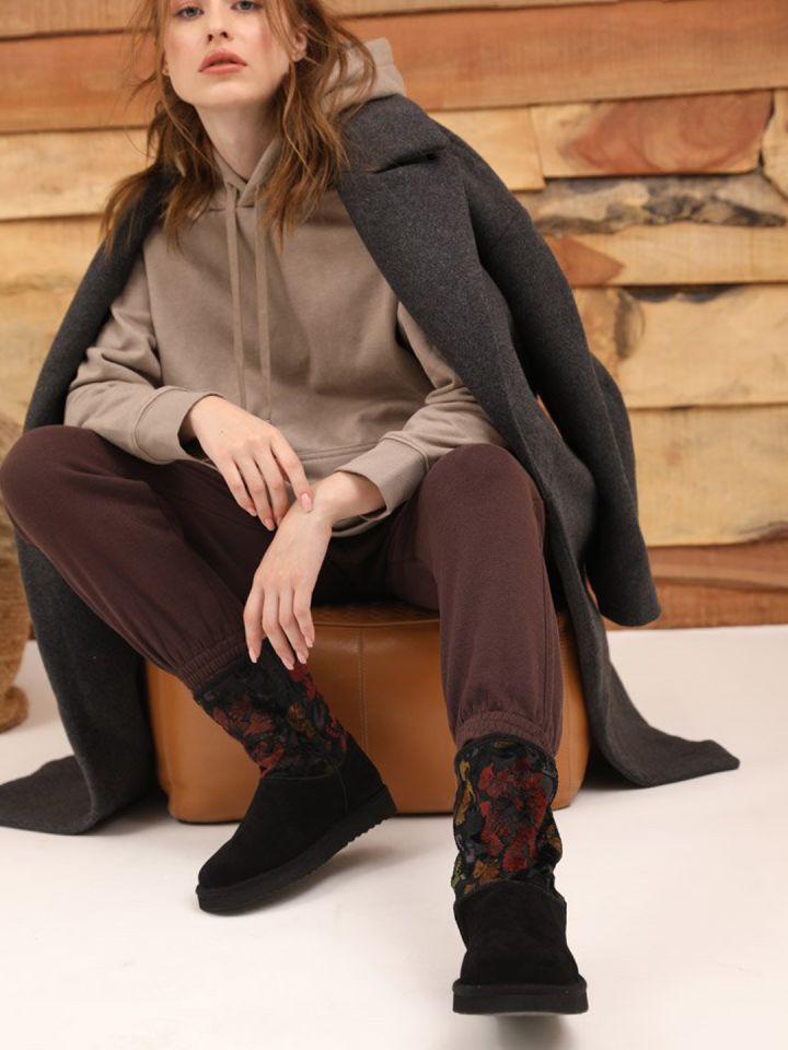 Velvet floral boots hotsell