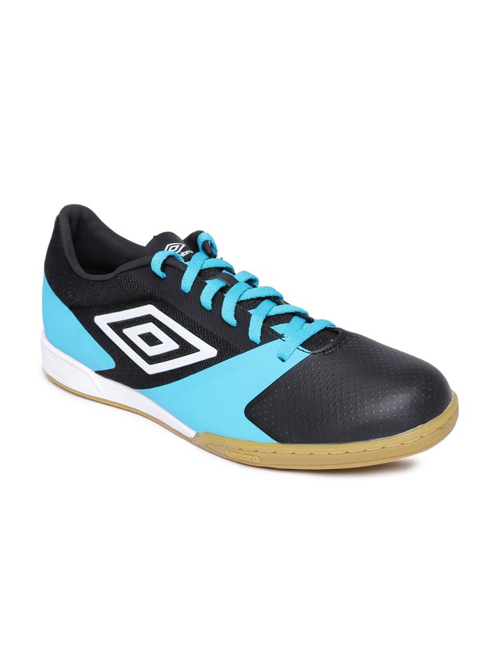Umbro indoor discount football shoes